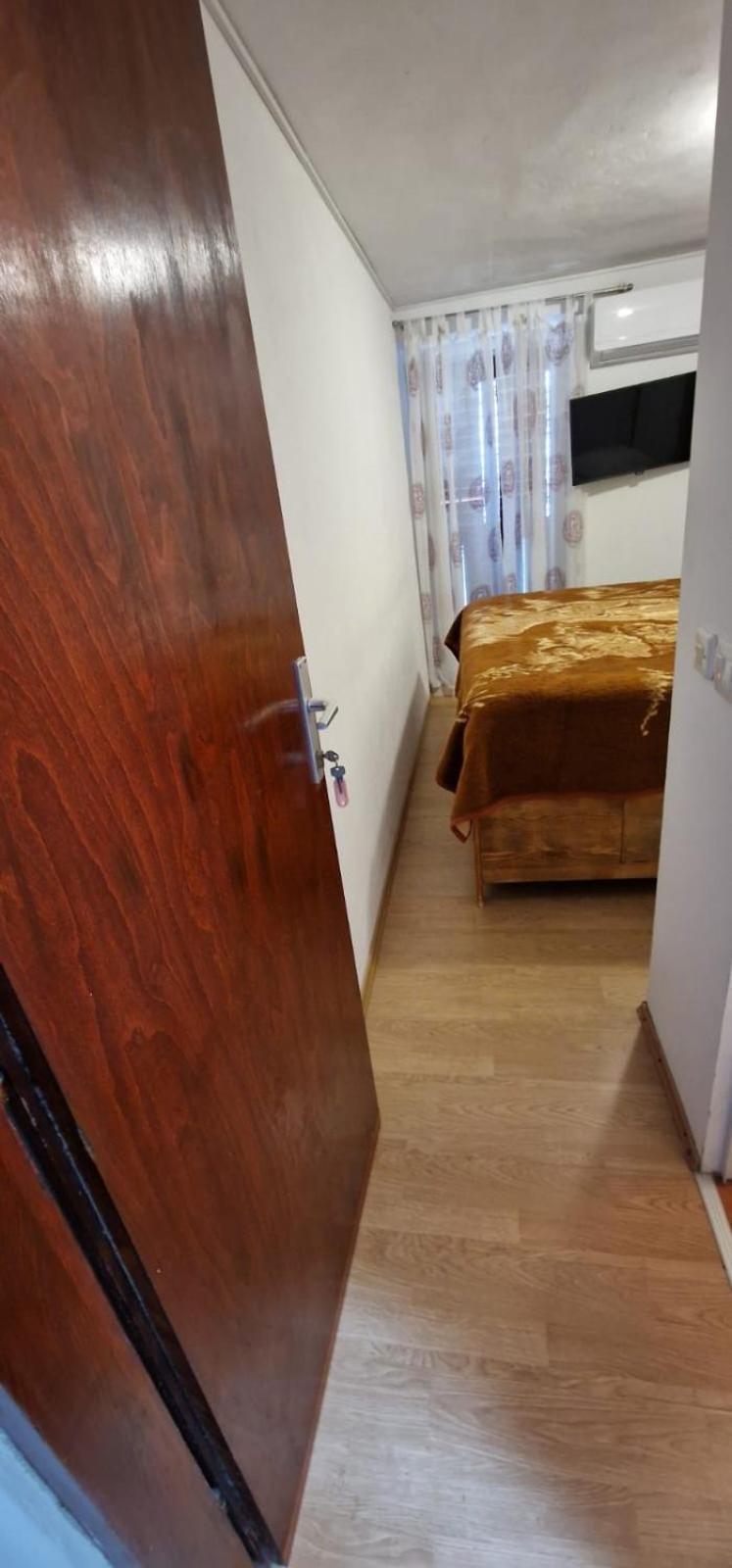 Apartment And Rooms Lucica Komiža Kültér fotó